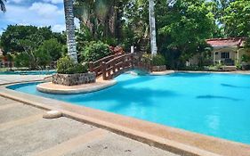 Reddoorz Plus @ Costa Roca Balamban